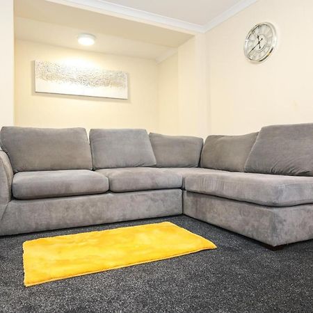 Modern Guest House - Central Inverness - Complimentary Snacks - Free Parking Buitenkant foto
