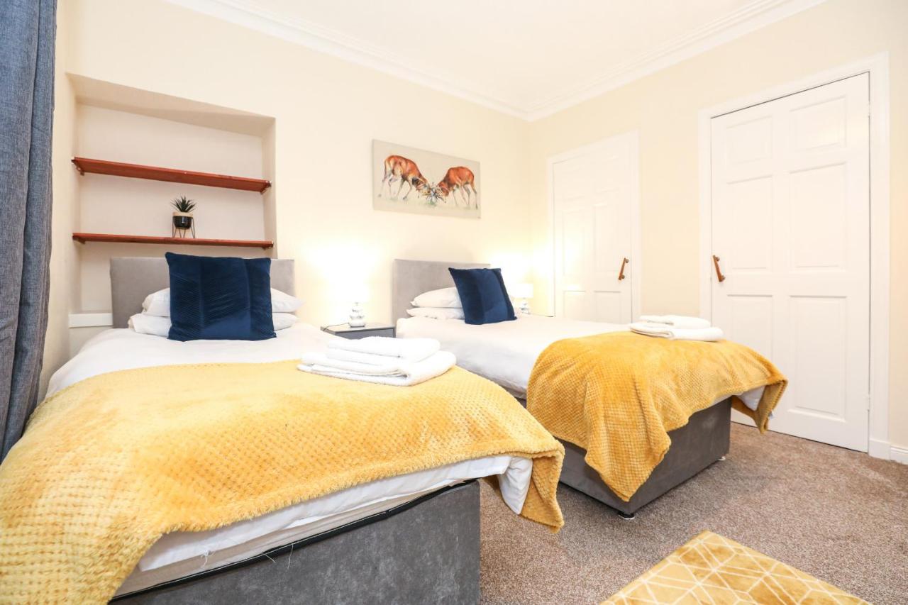 Modern Guest House - Central Inverness - Complimentary Snacks - Free Parking Buitenkant foto