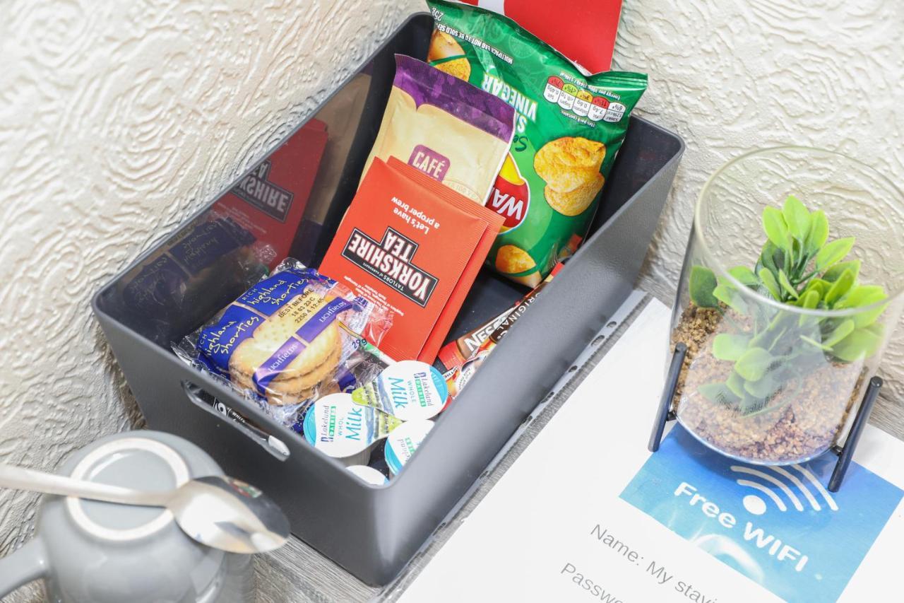 Modern Guest House - Central Inverness - Complimentary Snacks - Free Parking Buitenkant foto