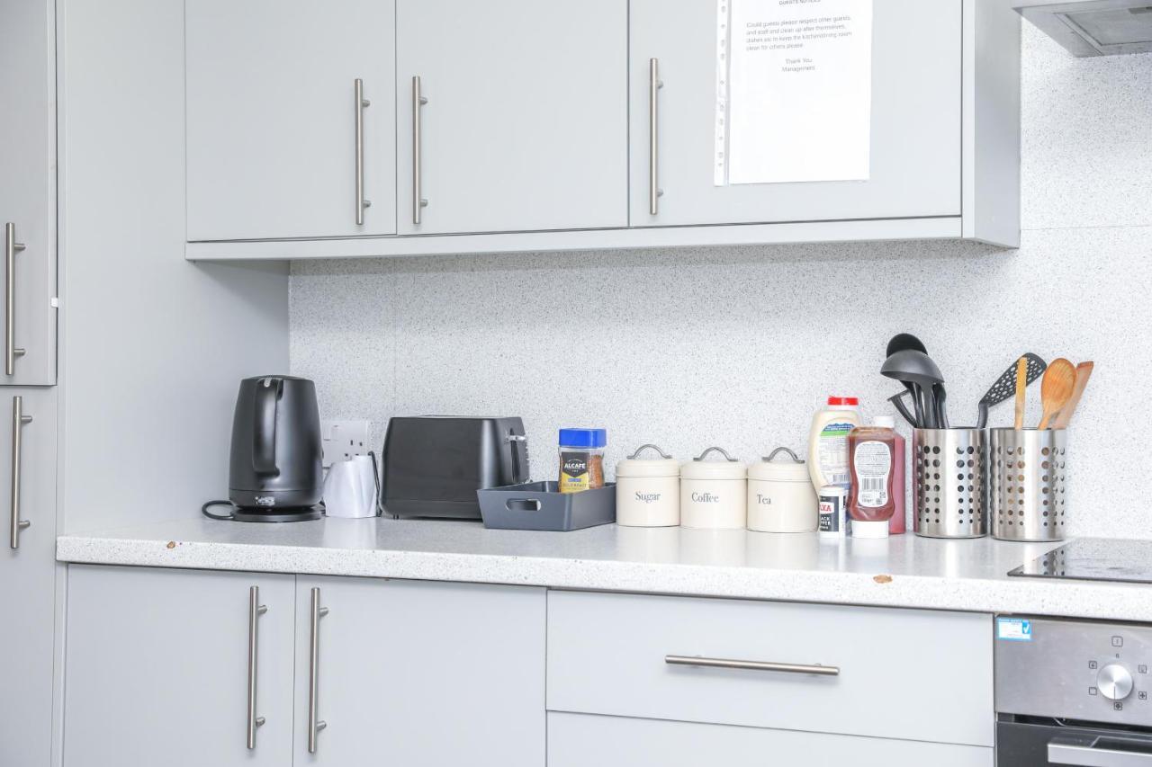 Modern Guest House - Central Inverness - Complimentary Snacks - Free Parking Buitenkant foto