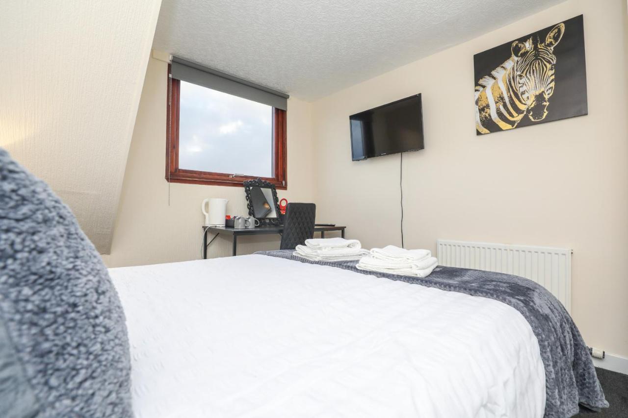 Modern Guest House - Central Inverness - Complimentary Snacks - Free Parking Buitenkant foto